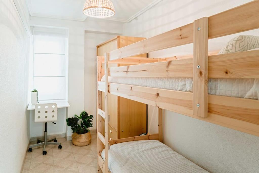Apartamento Frente Al Mar, Familiar Y Acogedor. Санта Пола Экстерьер фото