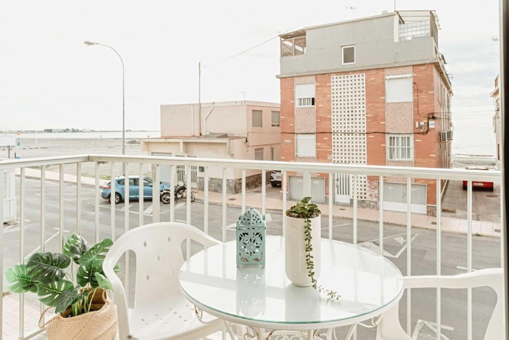 Apartamento Frente Al Mar, Familiar Y Acogedor. Санта Пола Экстерьер фото